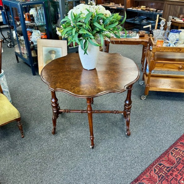 Table Walnut c1880
